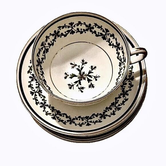 Set of 4 Charles Ahrenfeldt France Limoges Trocadero Tea Cups Saucers c1945-69 - Picture 3 of 7